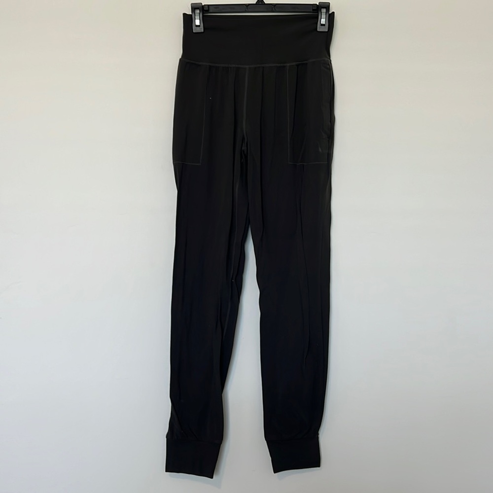 Athleta jogger dark green size: small tall
